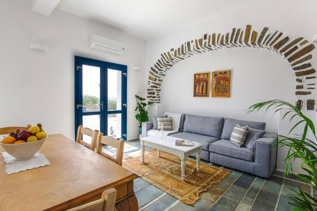 Anthemion Paros - Villas & Suites 阿吉亚艾里尼帕罗 外观 照片