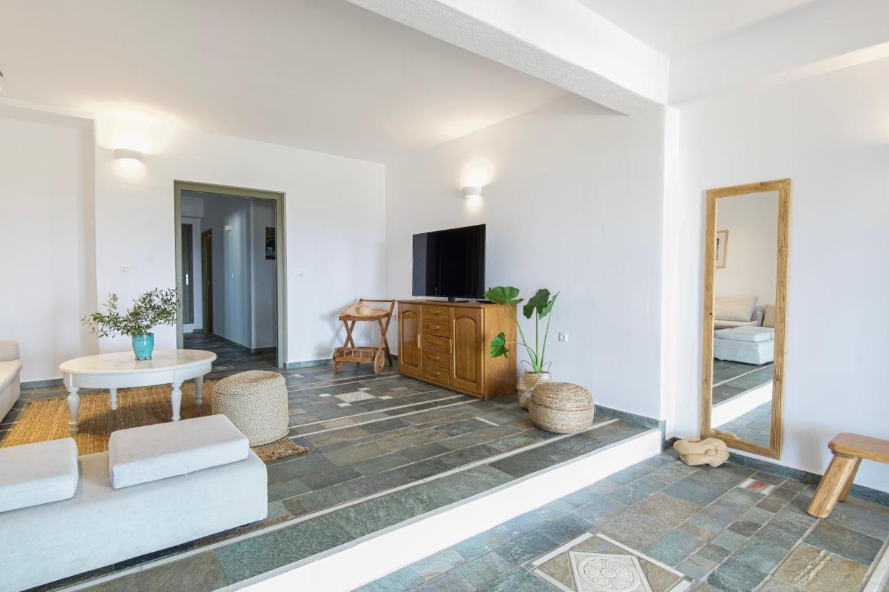 Anthemion Paros - Villas & Suites 阿吉亚艾里尼帕罗 外观 照片