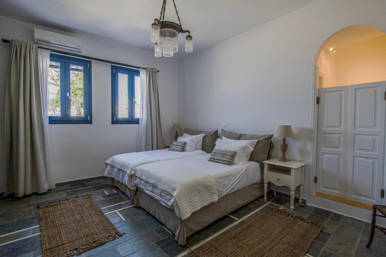 Anthemion Paros - Villas & Suites 阿吉亚艾里尼帕罗 外观 照片