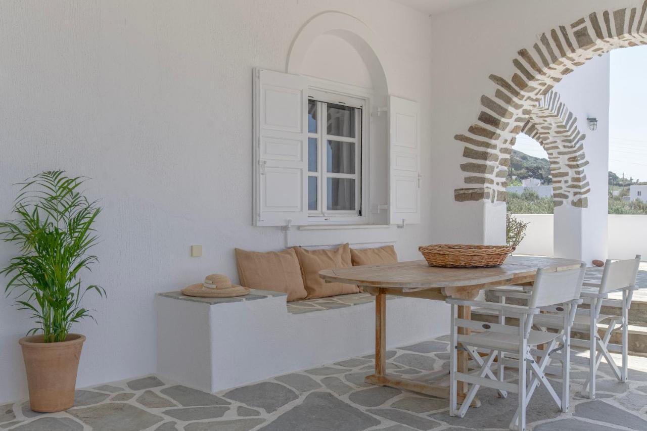 Anthemion Paros - Villas & Suites 阿吉亚艾里尼帕罗 外观 照片