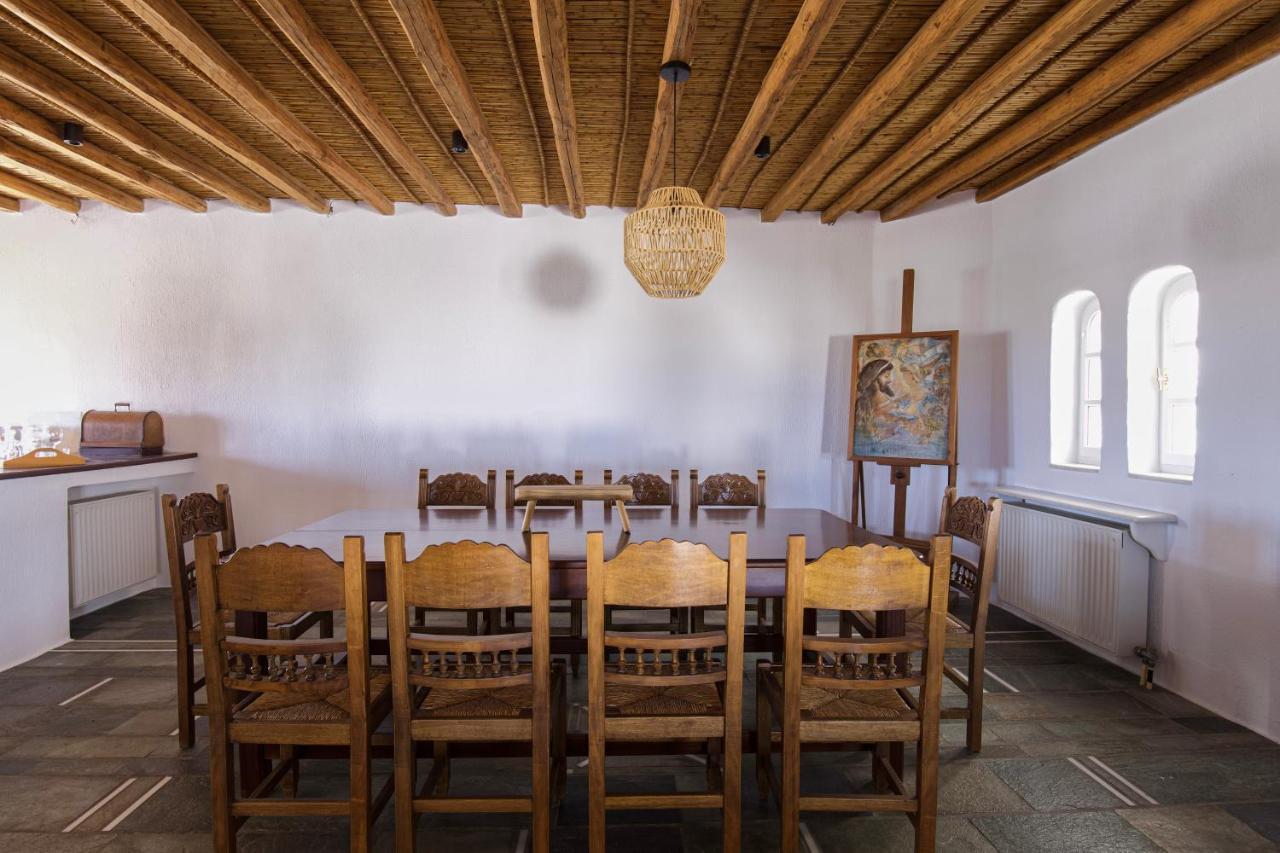 Anthemion Paros - Villas & Suites 阿吉亚艾里尼帕罗 外观 照片