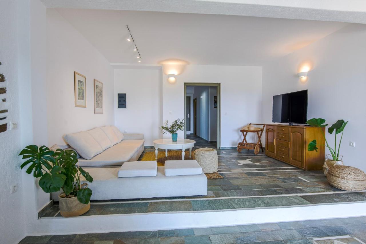 Anthemion Paros - Villas & Suites 阿吉亚艾里尼帕罗 外观 照片